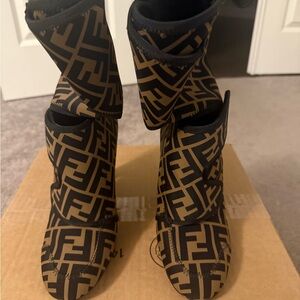 Fendi Black and Brown Patterned Ankle Boots